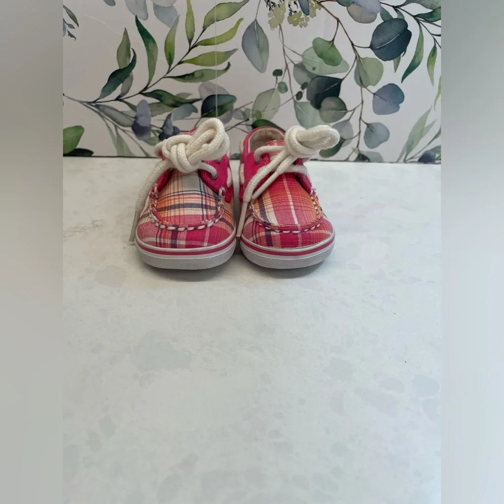Sperry beautiful pink