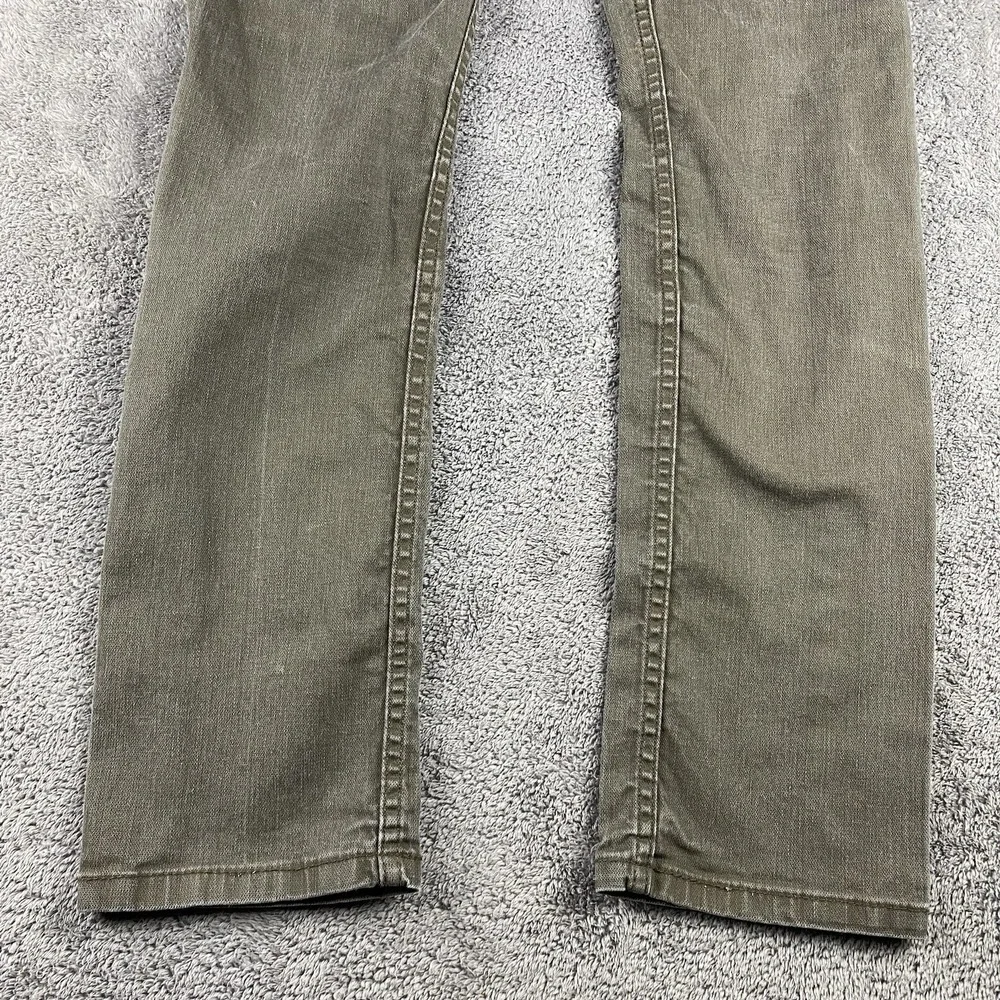 Levis one small