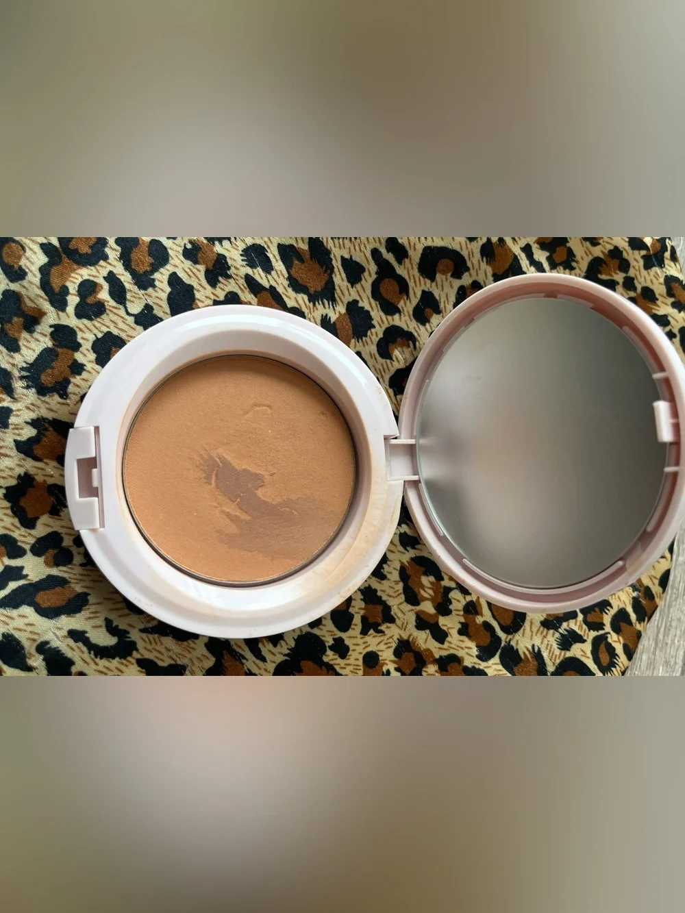 Dollcake compact cushion