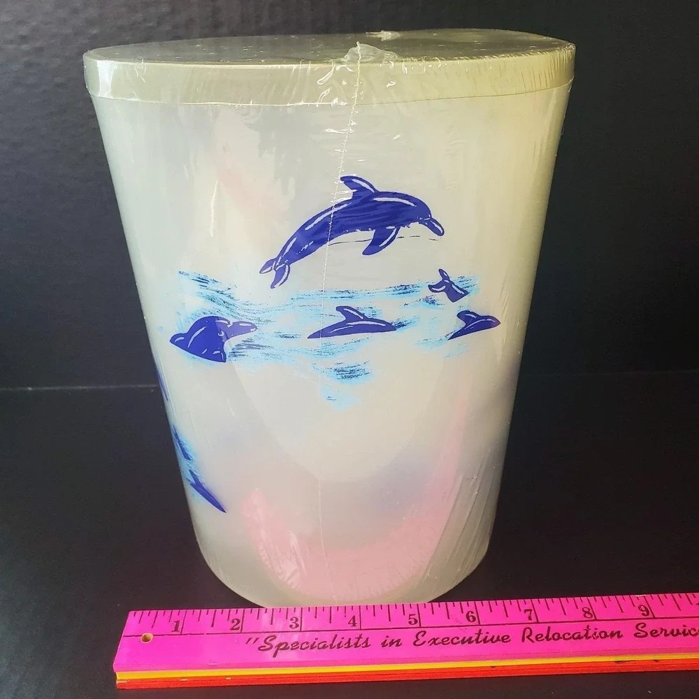 Dolphin nos themed