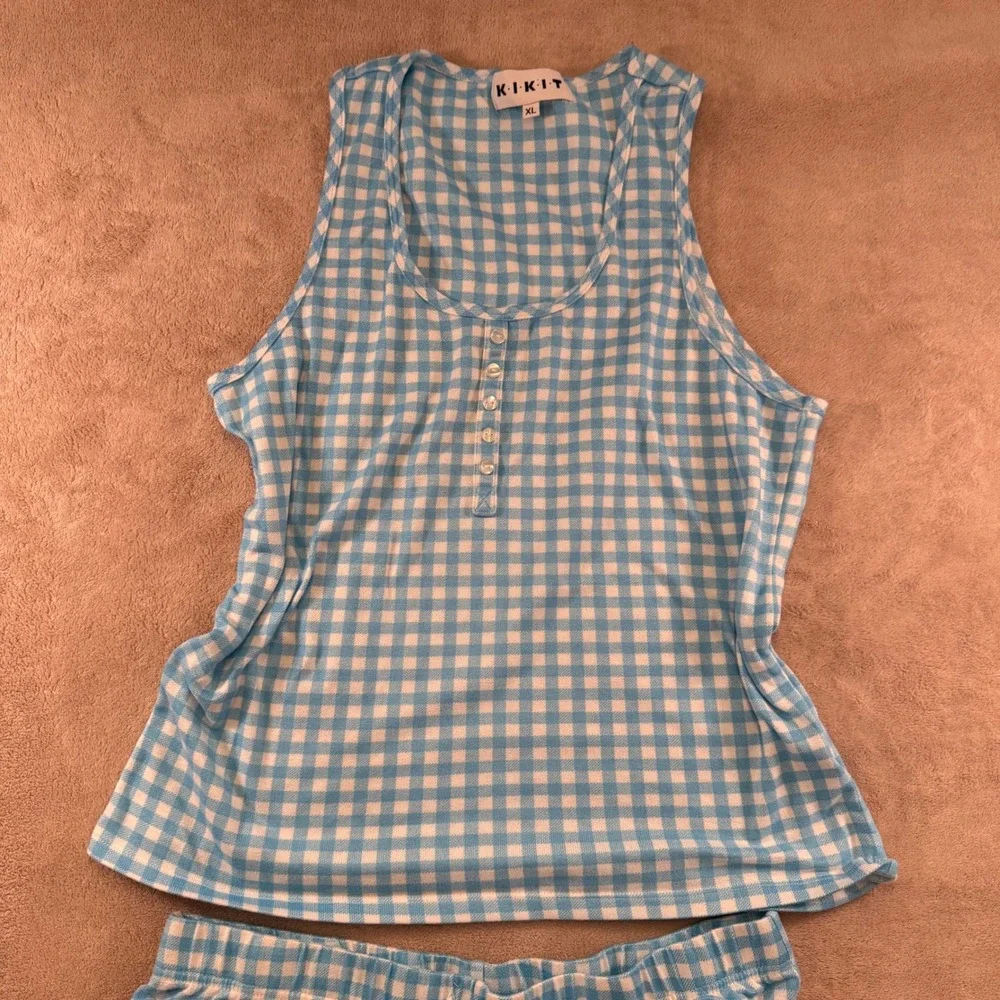 KIKIT blue white