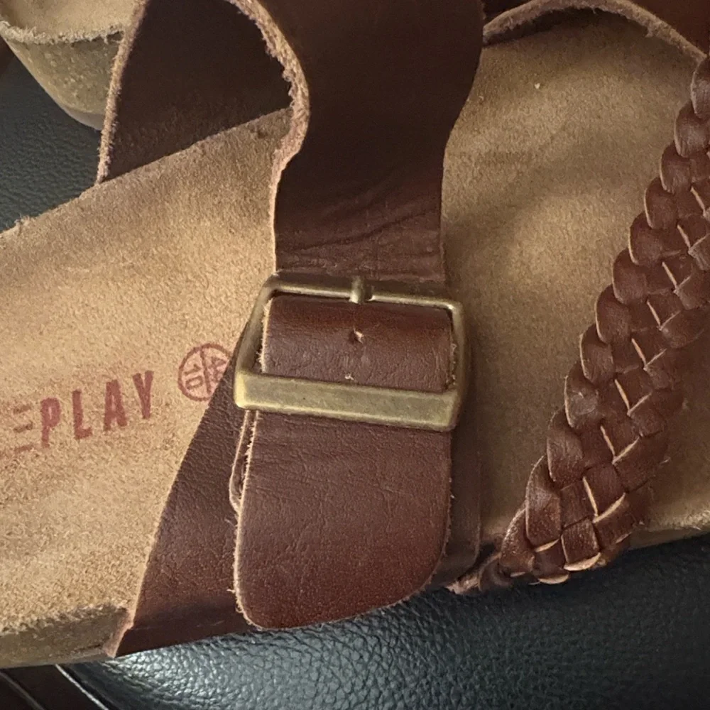 SOLEPLAY stylish brown