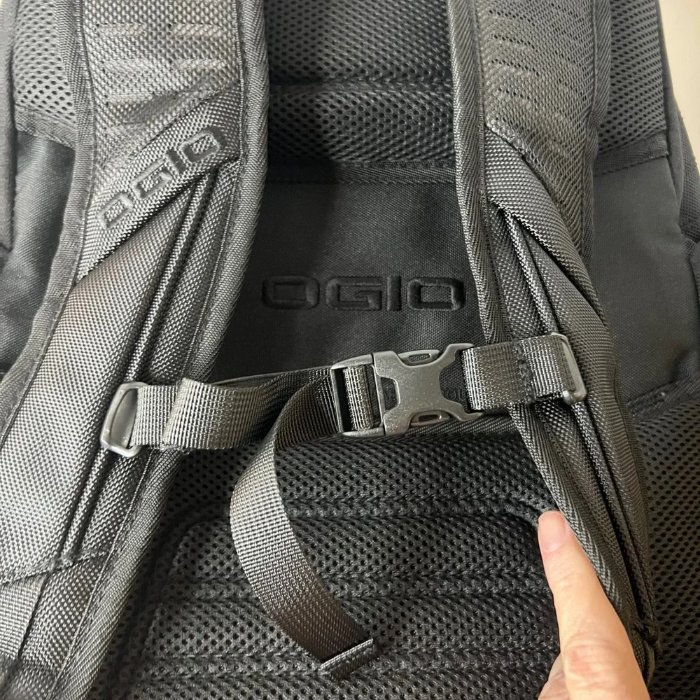 OGIO hdr black