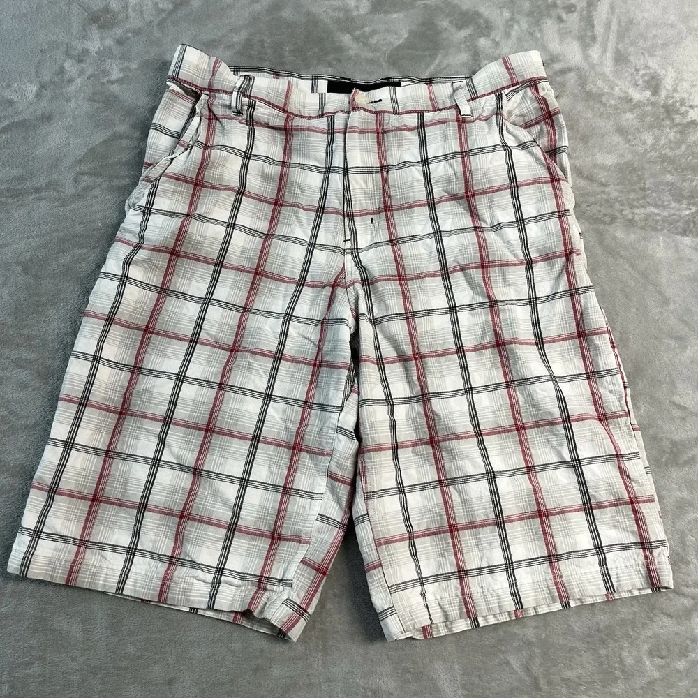Phat Farm Mens 36x13 Plaid Shorts White Red Gray Black Cotton Flat Front Casual