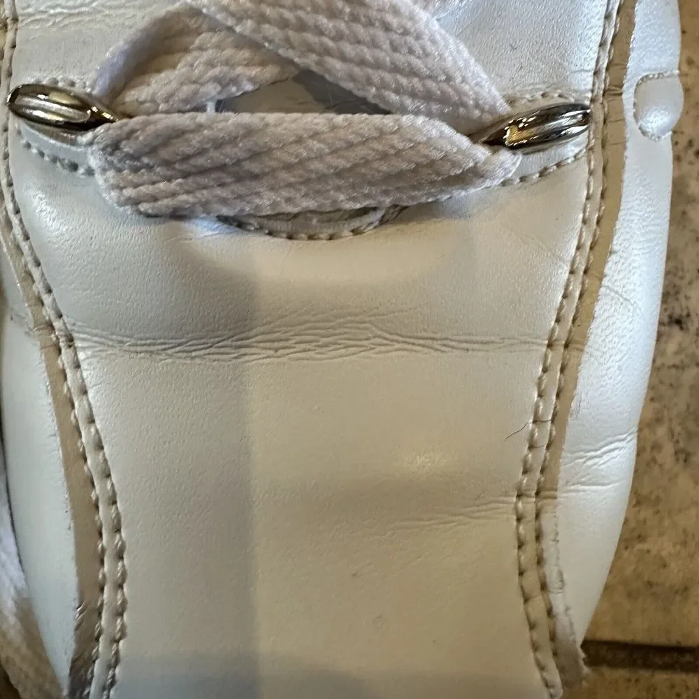 Lugz versatile re