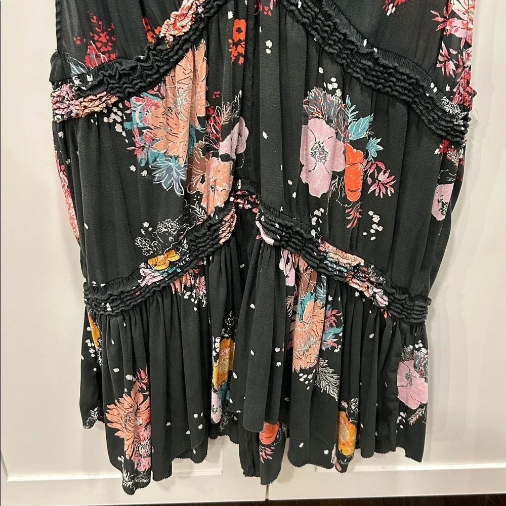 Free People Dark Green Haze Floral Tunic Top Size Large