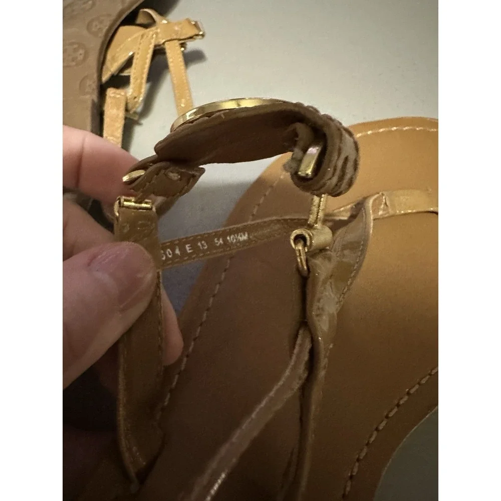 Tory Burch tory burch