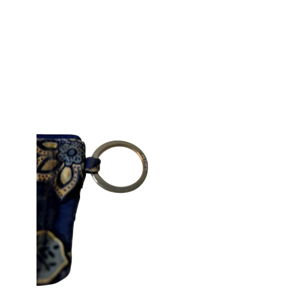 Vera Bradley discover effortless