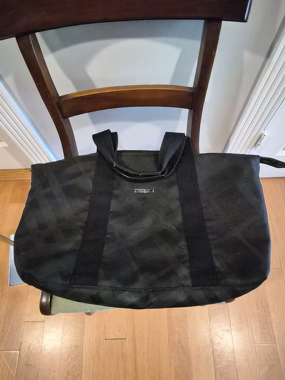 Burberry classic black