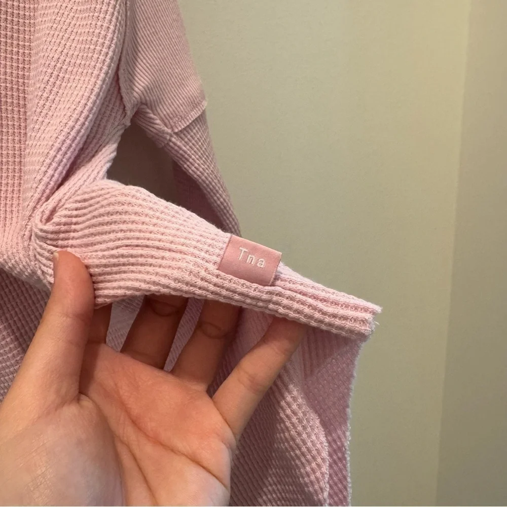 Aritzia Tna Alder Thermal Waffle knit long sleeve light pink  Size M