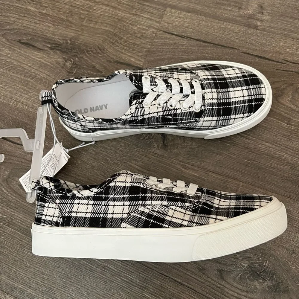 Old Navy these sneakers