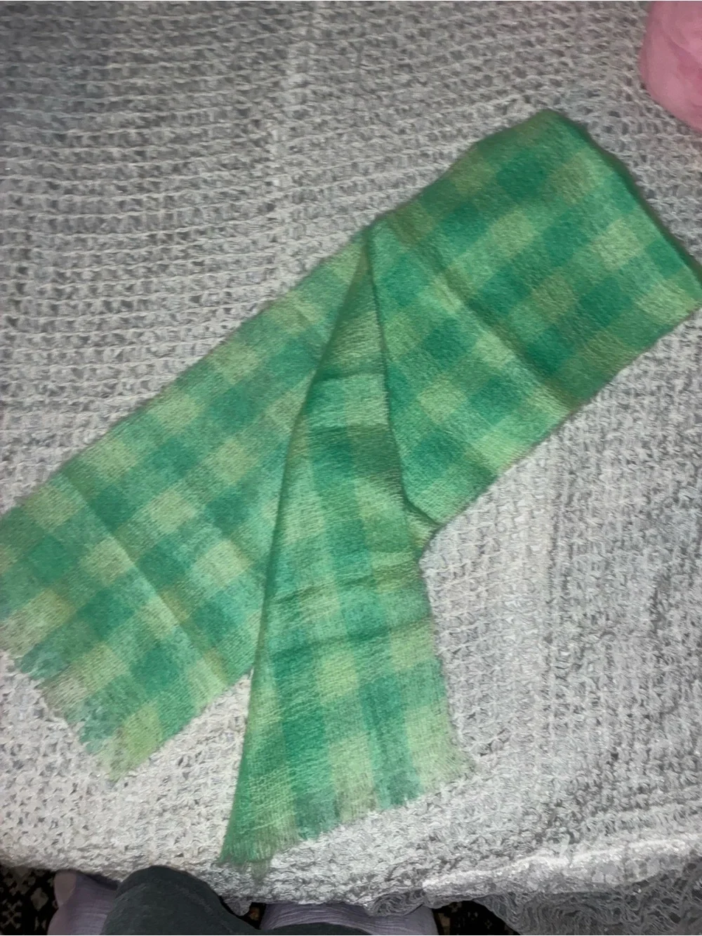 N/A soft green