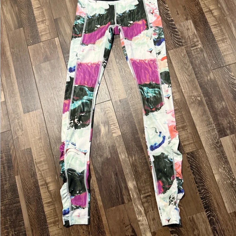 Lululemon‎ Abstract Multicolor Leggings