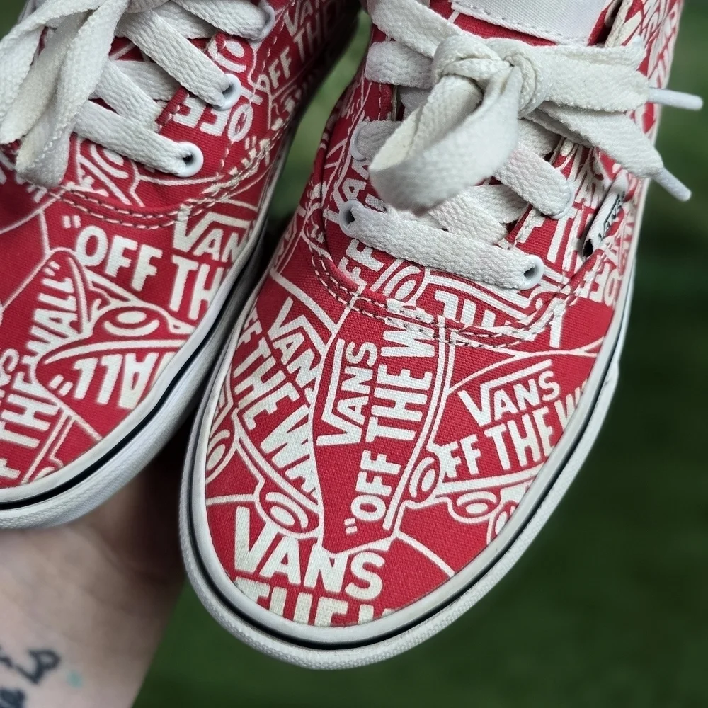 Vans stylish sneakers