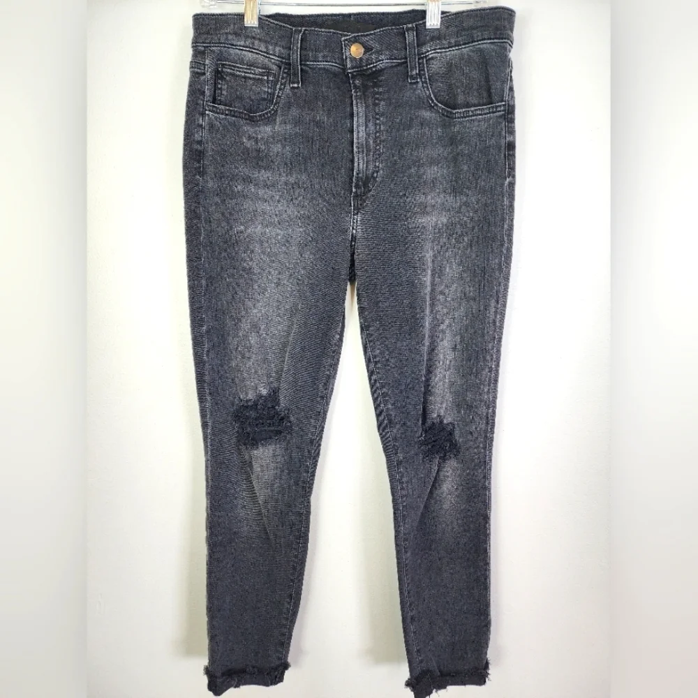 Joe’s Jeans The Charlie High Rise Skinny Ankle Distressed Jeans Size 31 NWT
