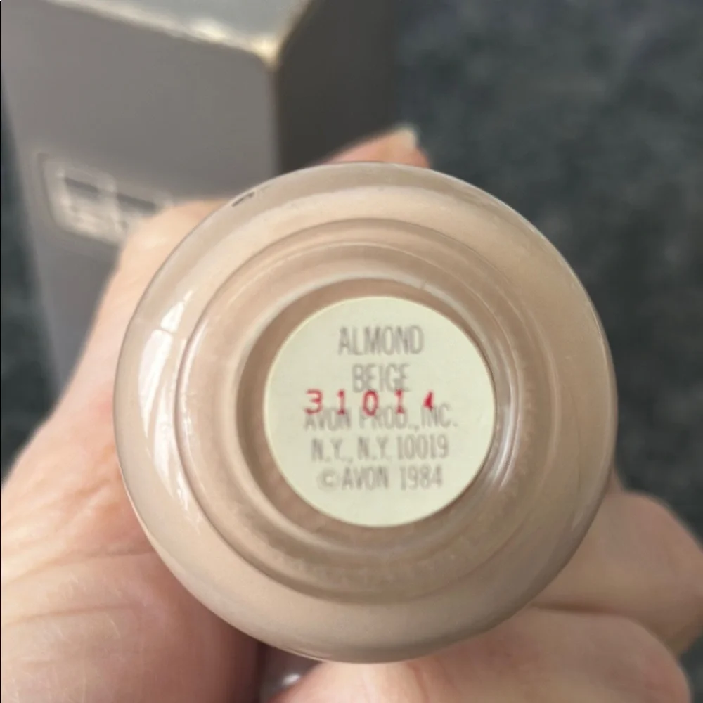 Avon natural beige everyday