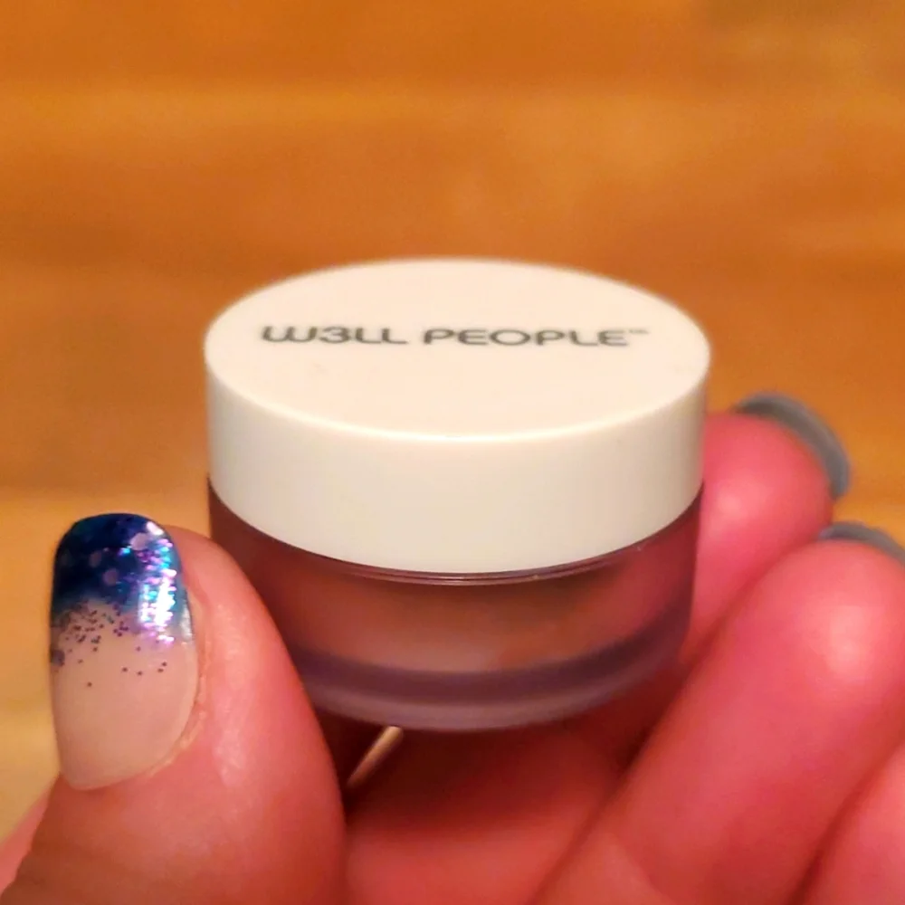 W3LL People Mini Bio Bronzer powder in Natural Tan‎