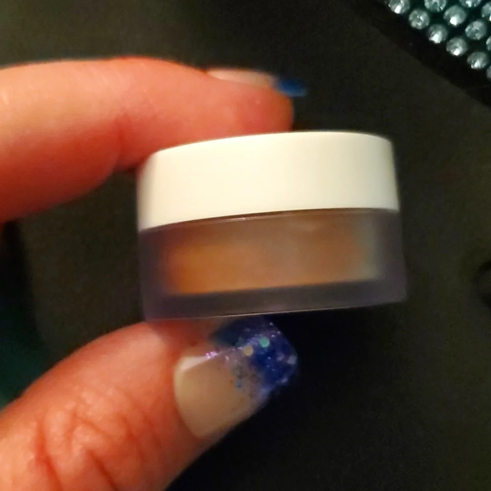 W3ll People bio bronzer