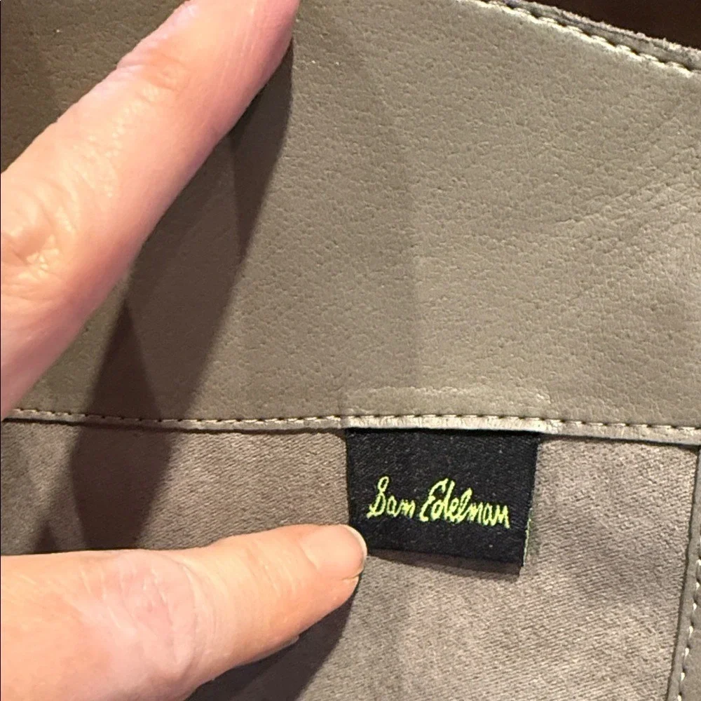 Sam Edelman step into