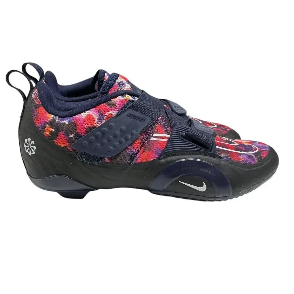nike indoor