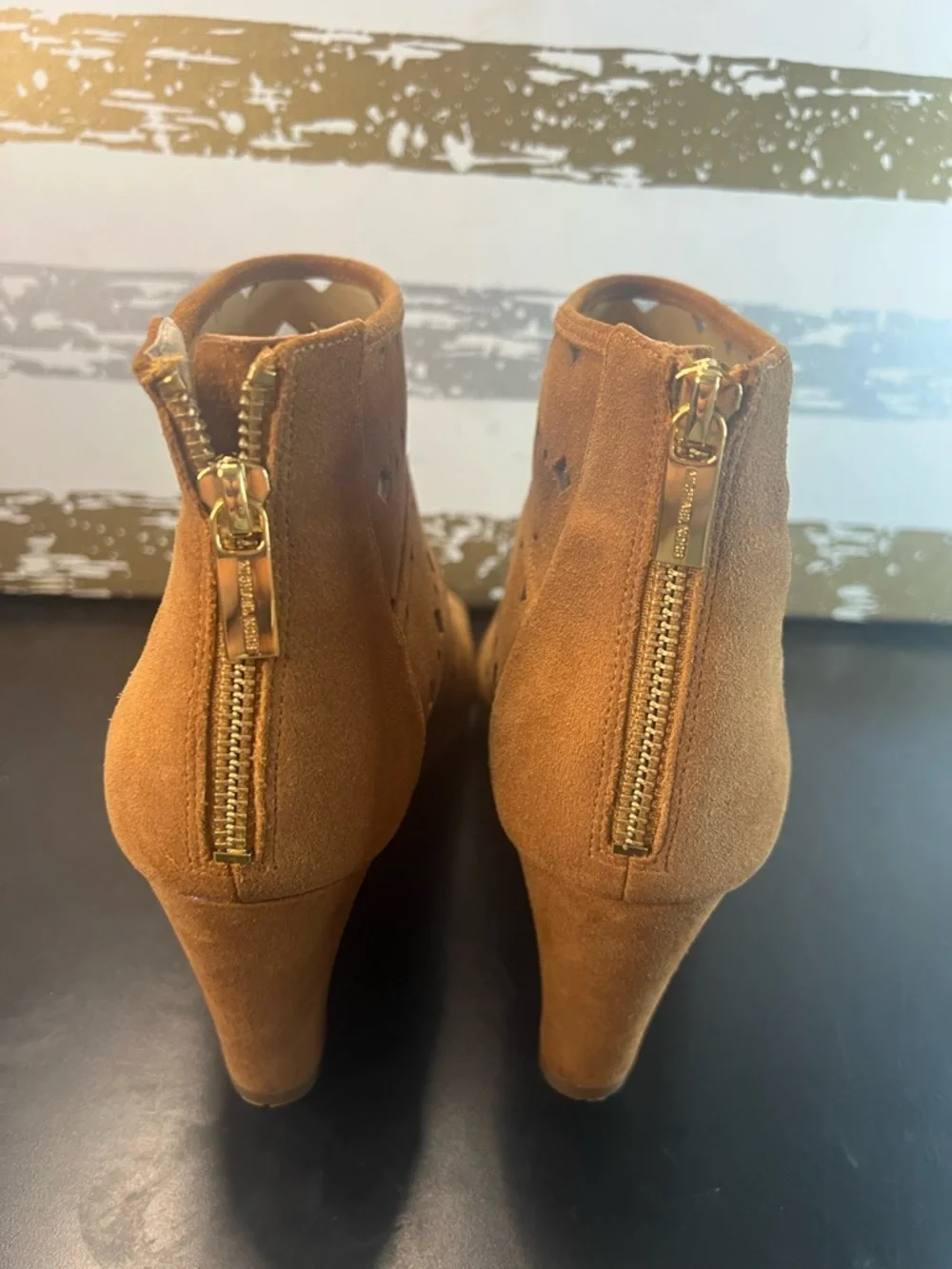Michael Kors size 5w