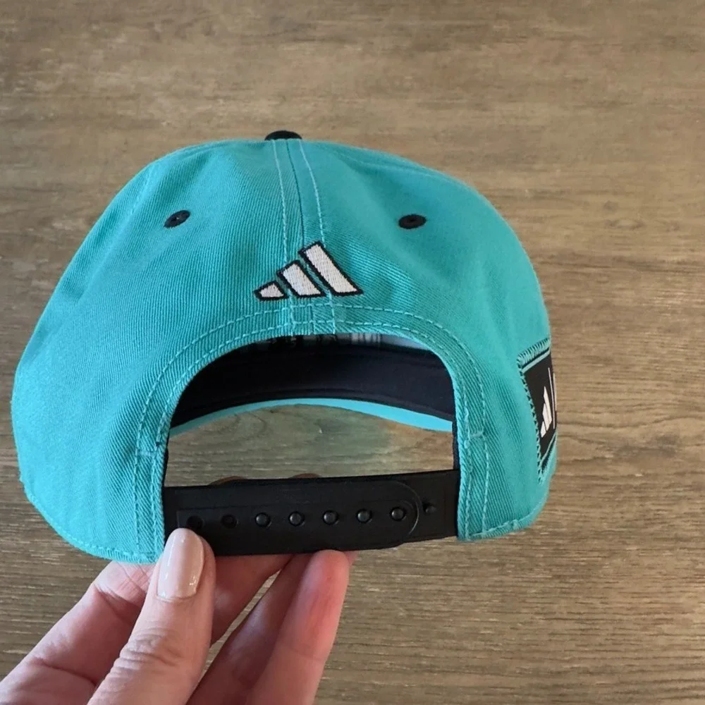 adidas snapback cap