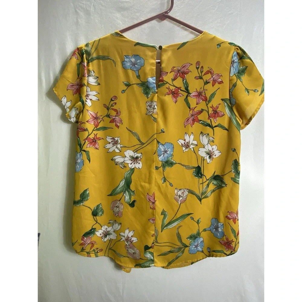 AUW top stylish