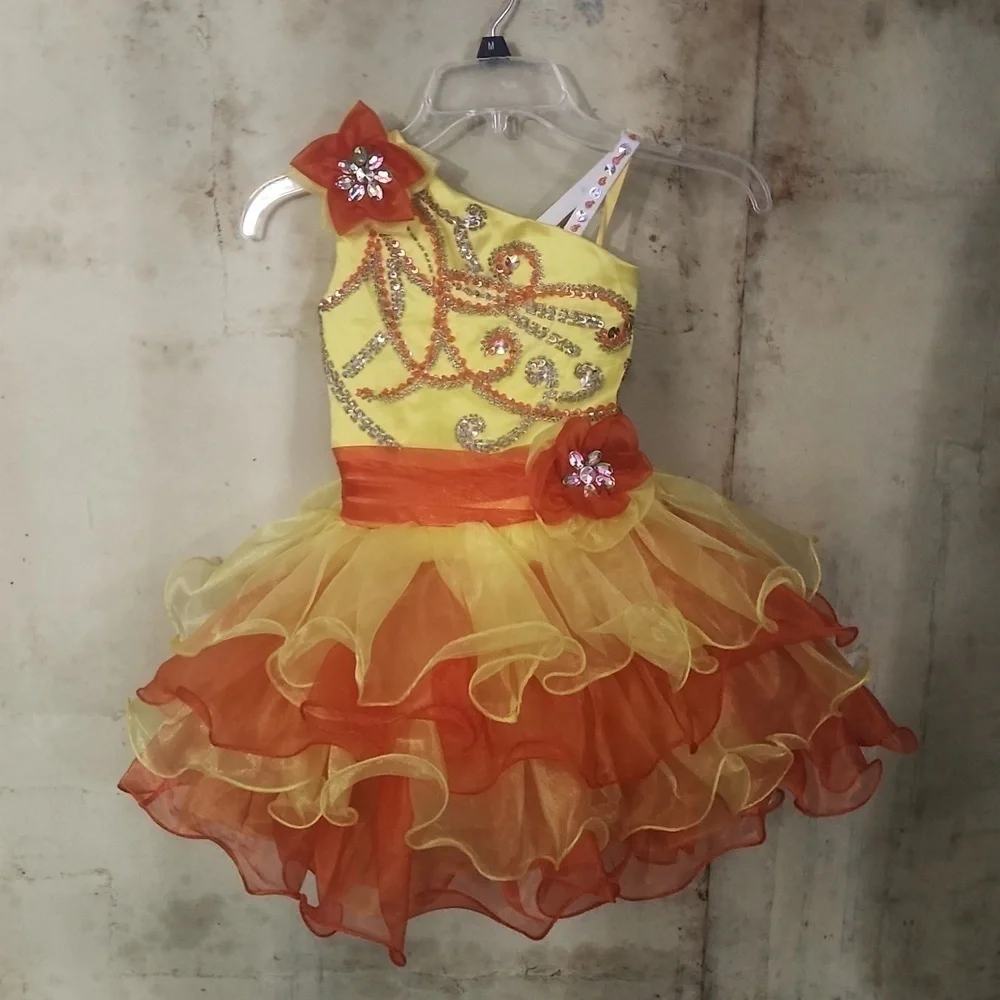 Stunning Custom-madeNational Glitz PageantSize 3T / 4T