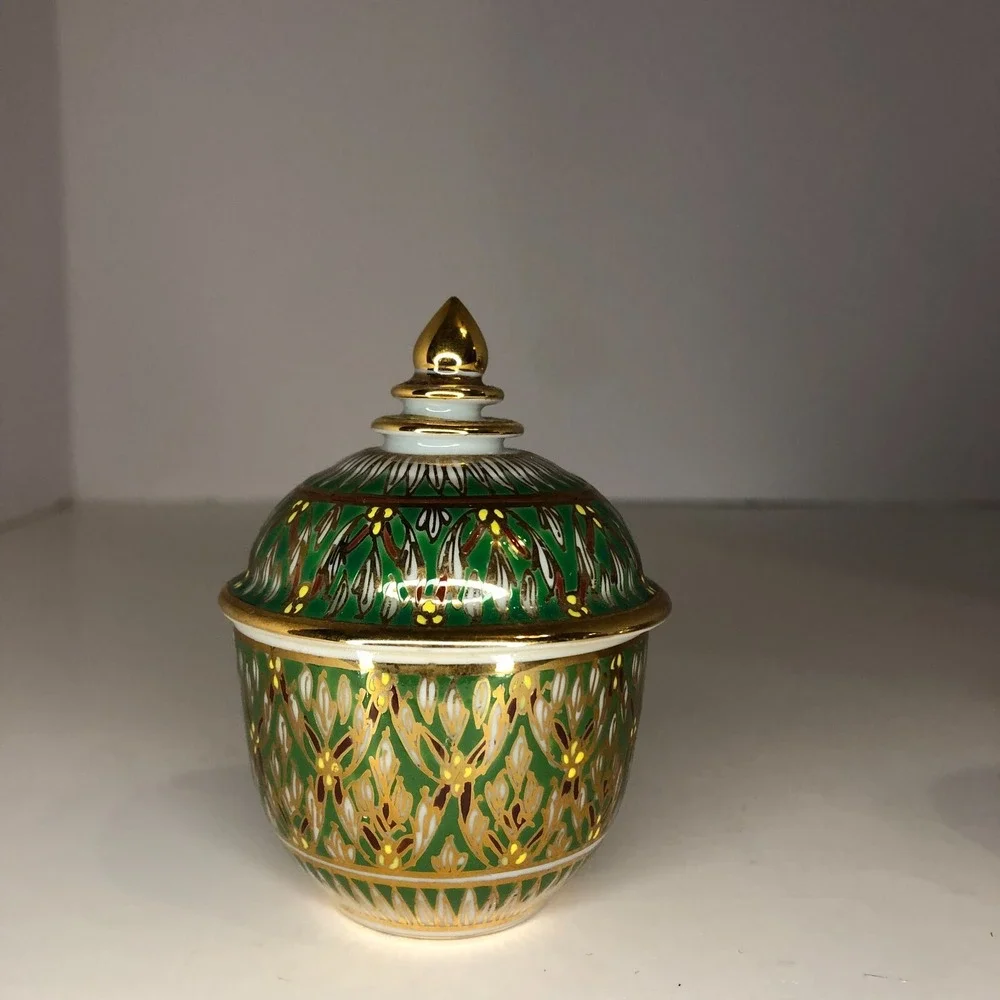 Vintage Thai Benjarong‎ Porcelain Bowl w/Lid Hand Painted Enamel Gold