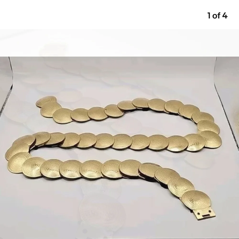 unbranded elegant gold