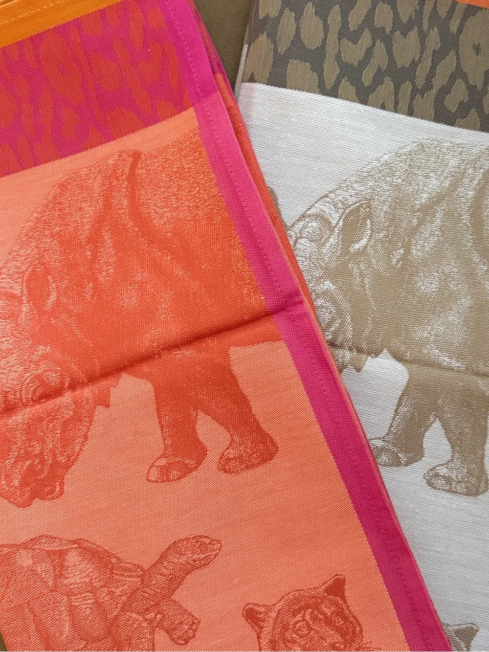 Le Jacquard Francais Safari Tea Towels Set of 2 Orange Sand Animal Print New