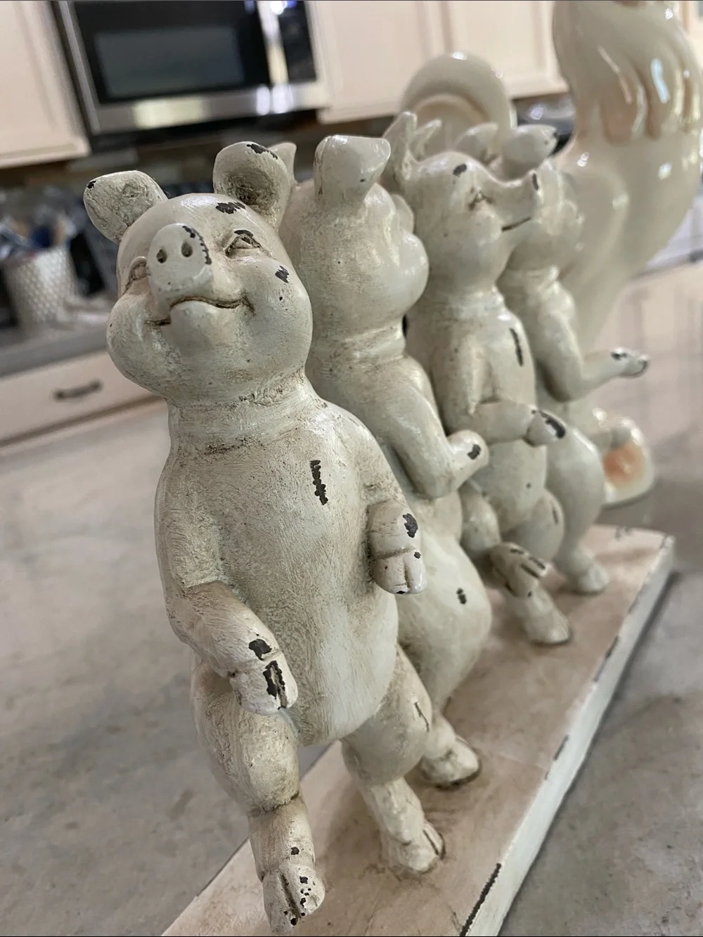Pier 1 decorative set