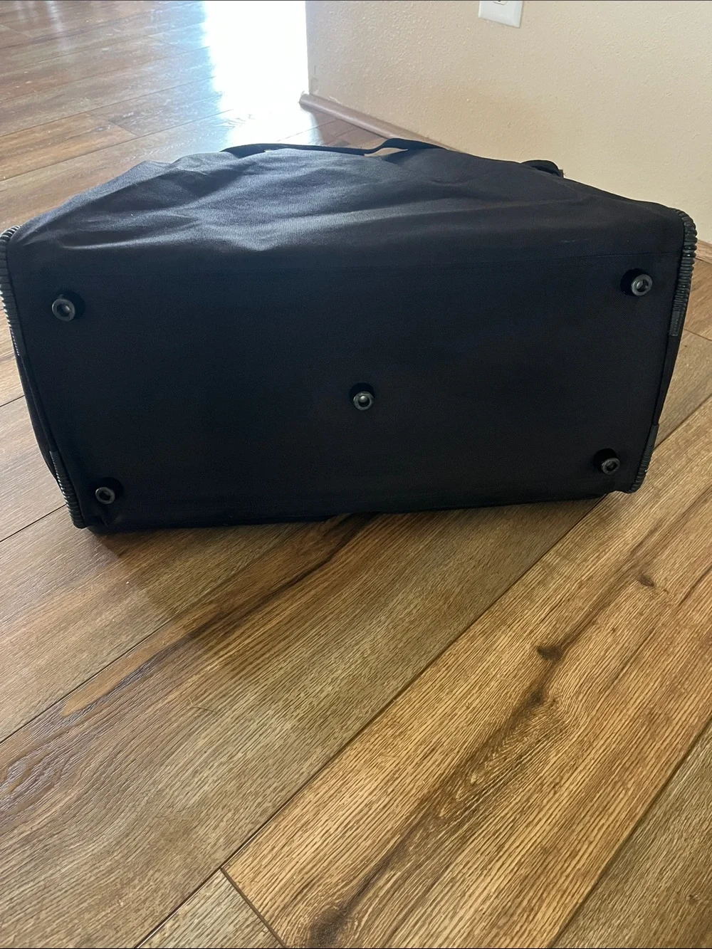 Ricardo Beverly Hills versatile black