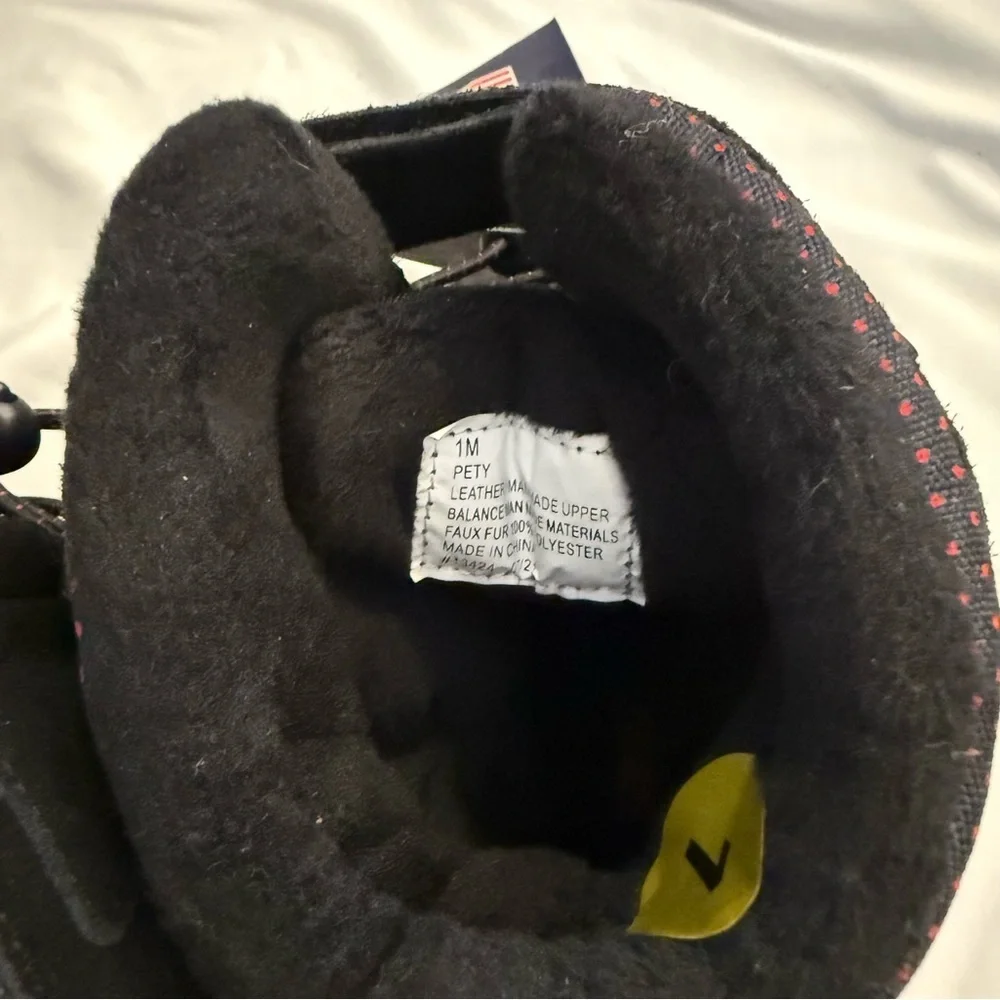 Khombu nwt pety