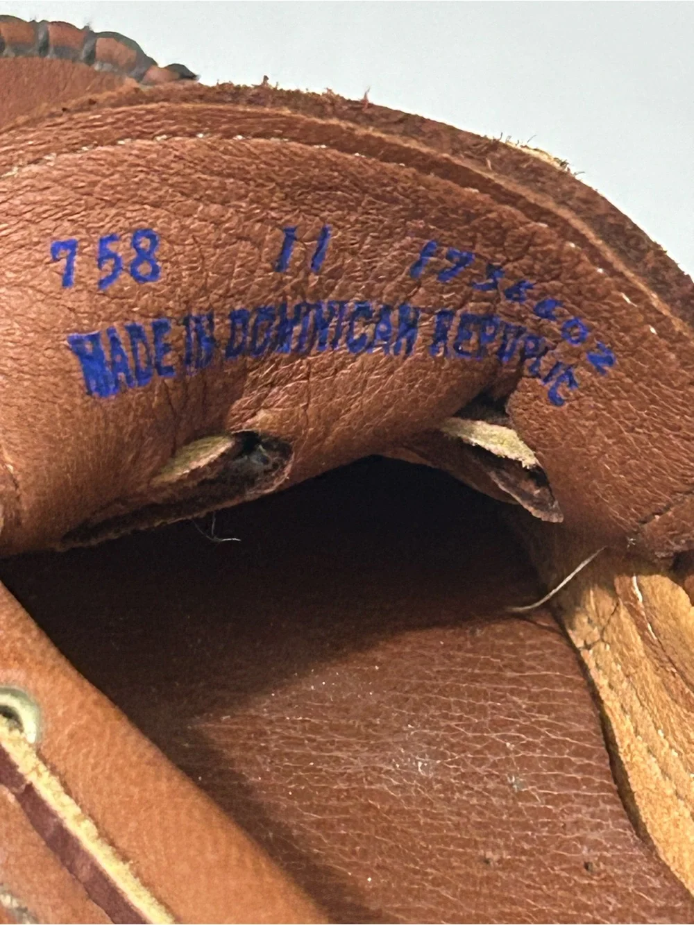 Minnetonka classic brown