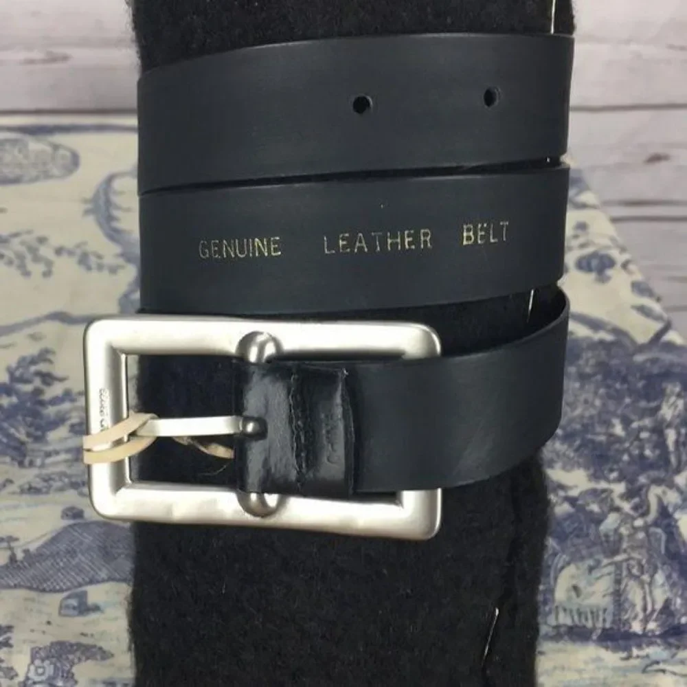 Perry Ellis Black kids Genuine Leather Belt Solid‎ brass buckle size Small