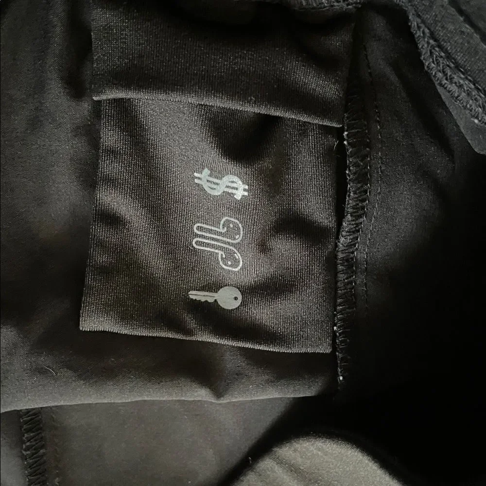 Figs black scrub