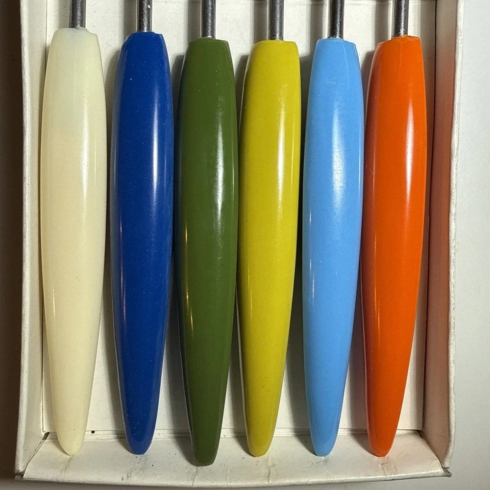 The Unbranded Brand vintage fondue