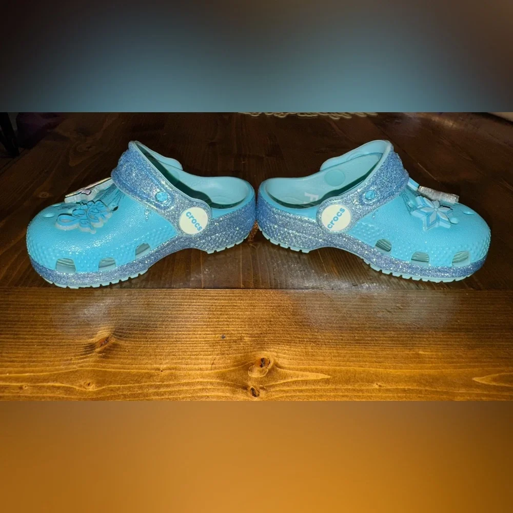 CROCS disney frozen