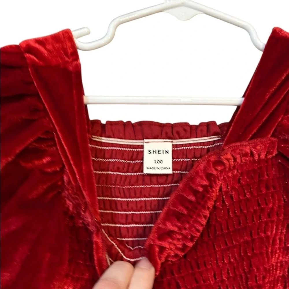 SHEIN chic red