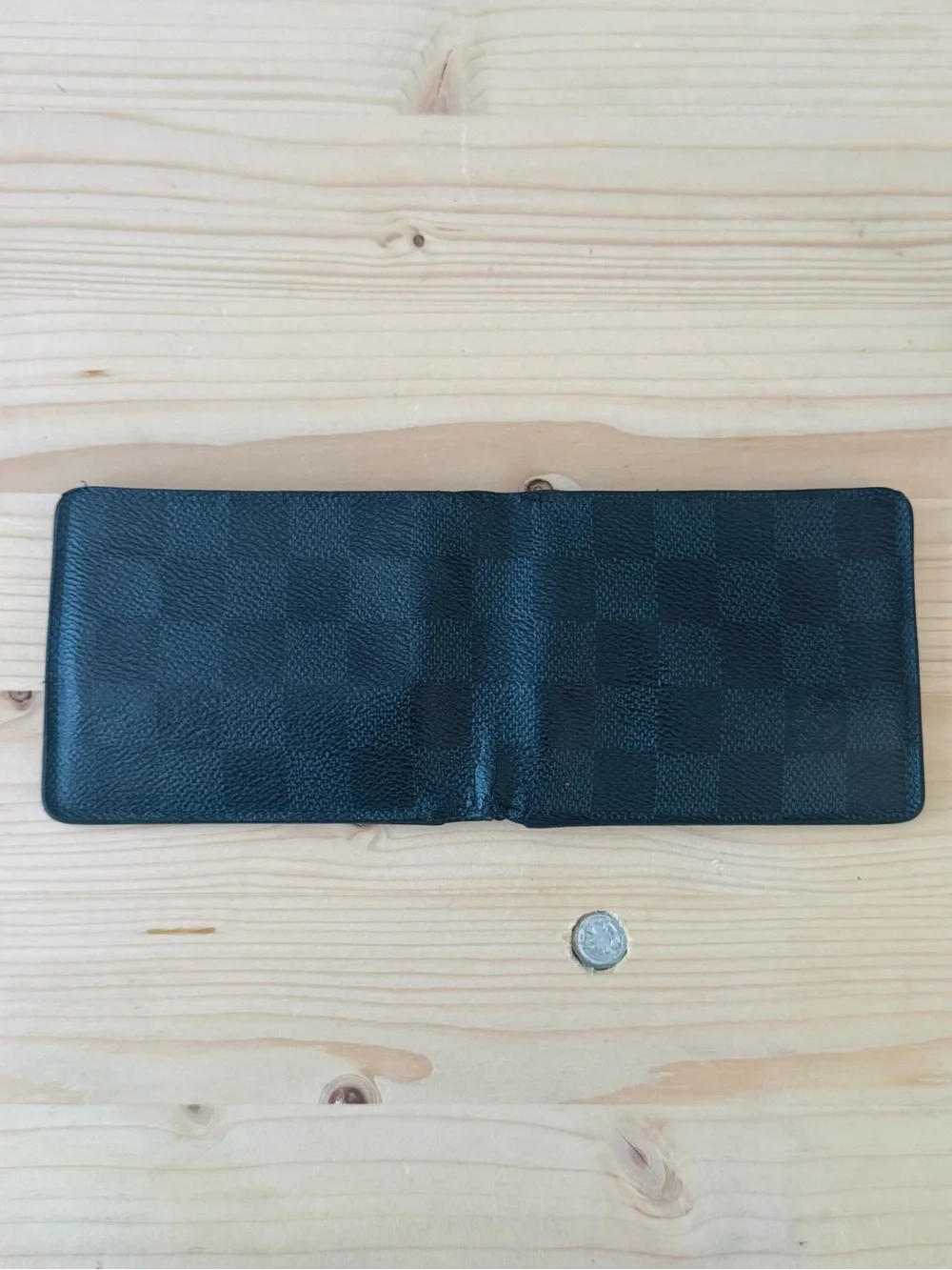 Louis Vuitton classic louis