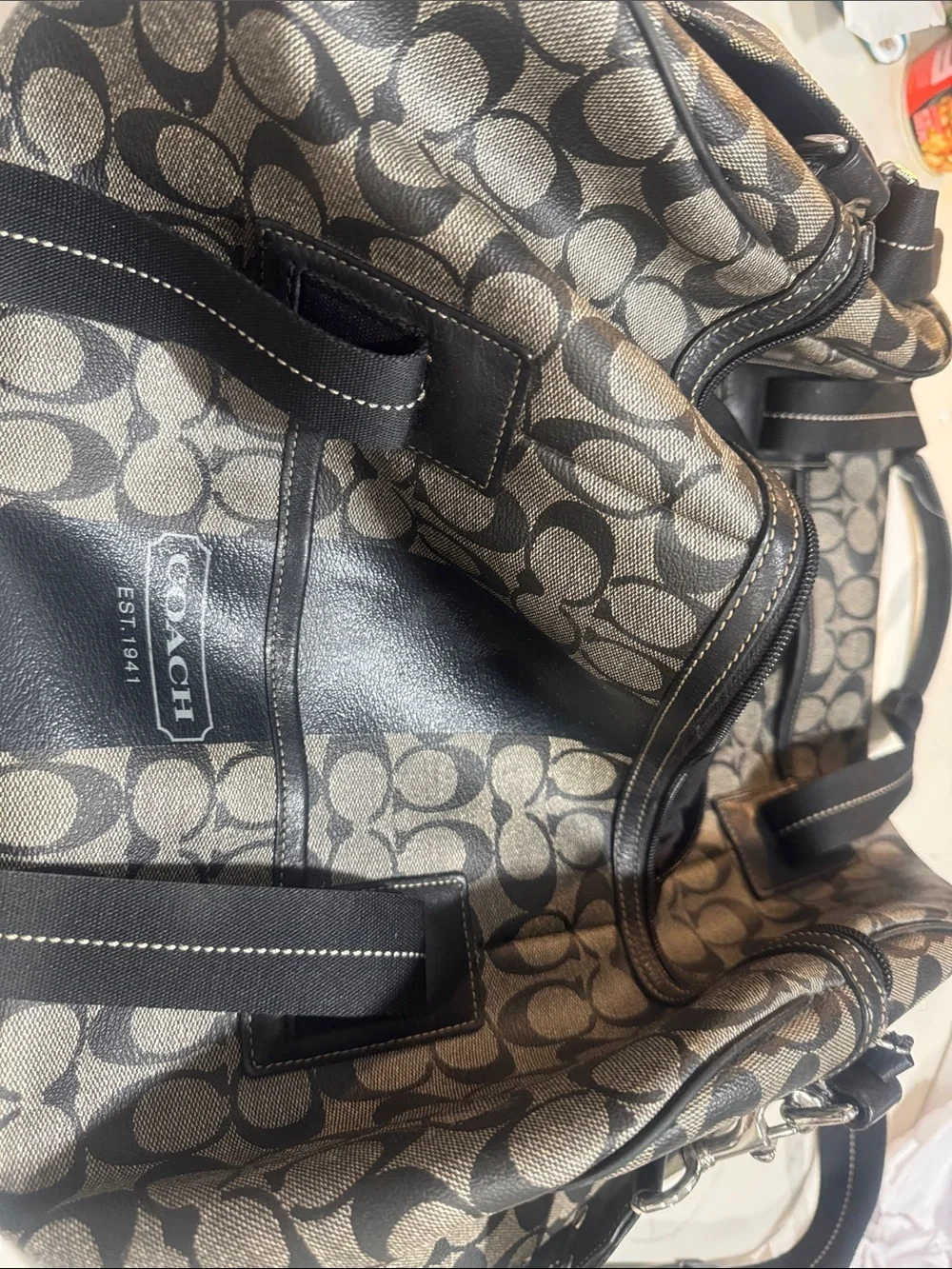 Coach tote iconic