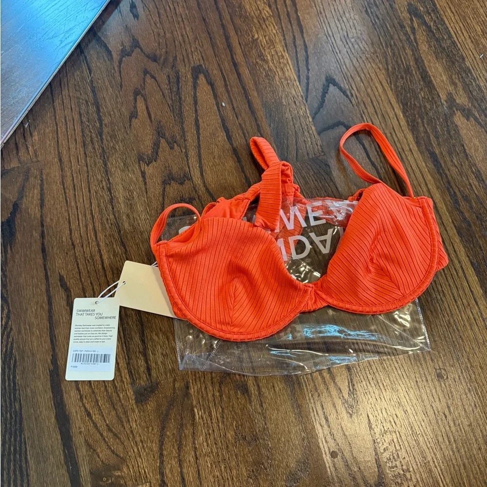 Monday Swimwear ribbed fabric