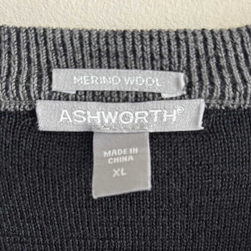 Ashworth elegant neck