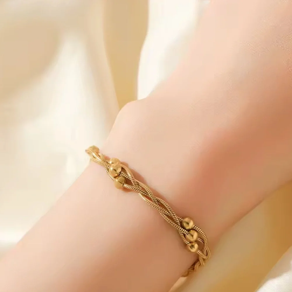 Zara this elegant