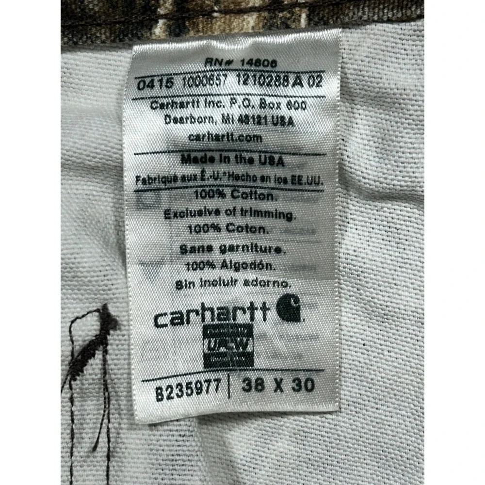Carhartt dungarees are