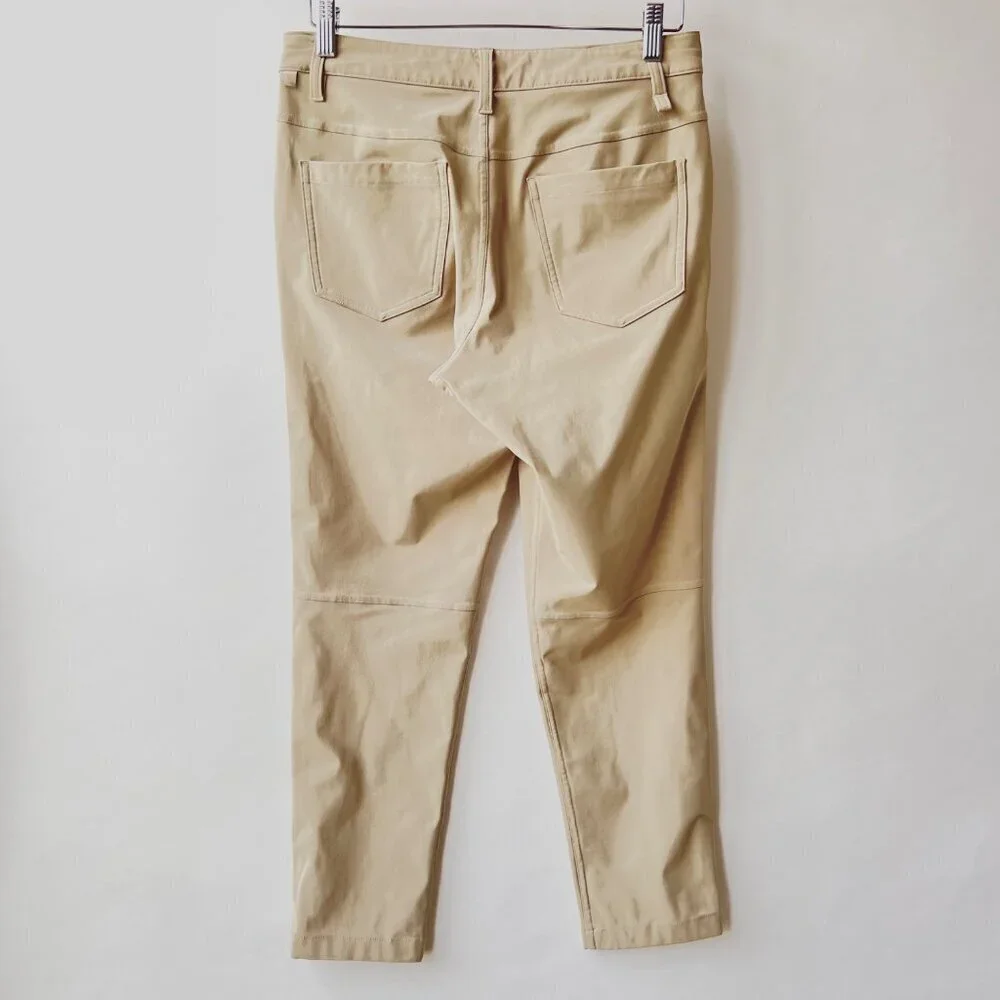 lululemon athletica •	size 28