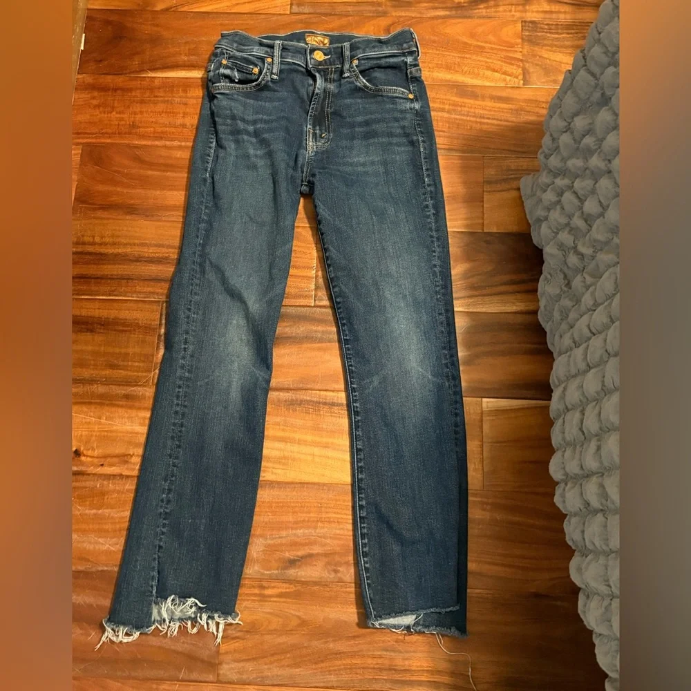 MOTHER The Insider Crop‎ Step Fray Hem Jeans Women’s 25 Dark Wash Raw Hem (0410)