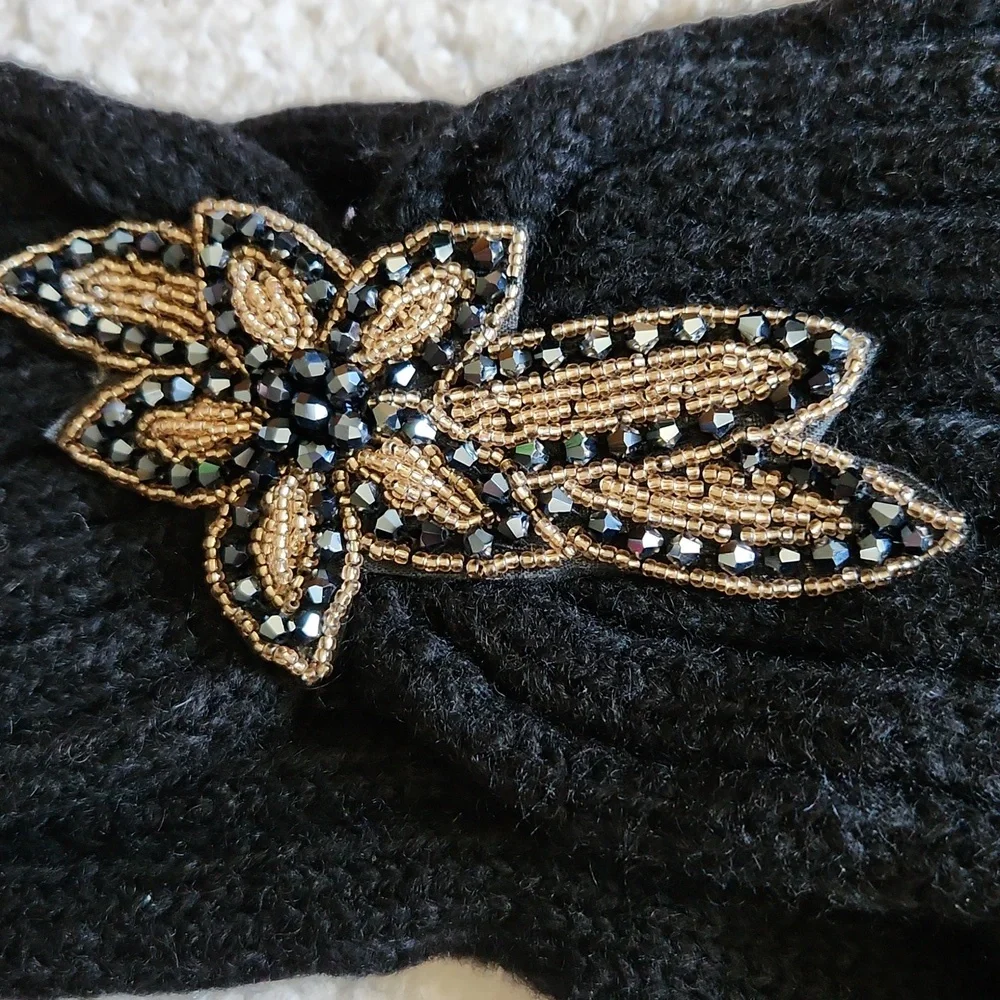 wandering nature gloves beaded