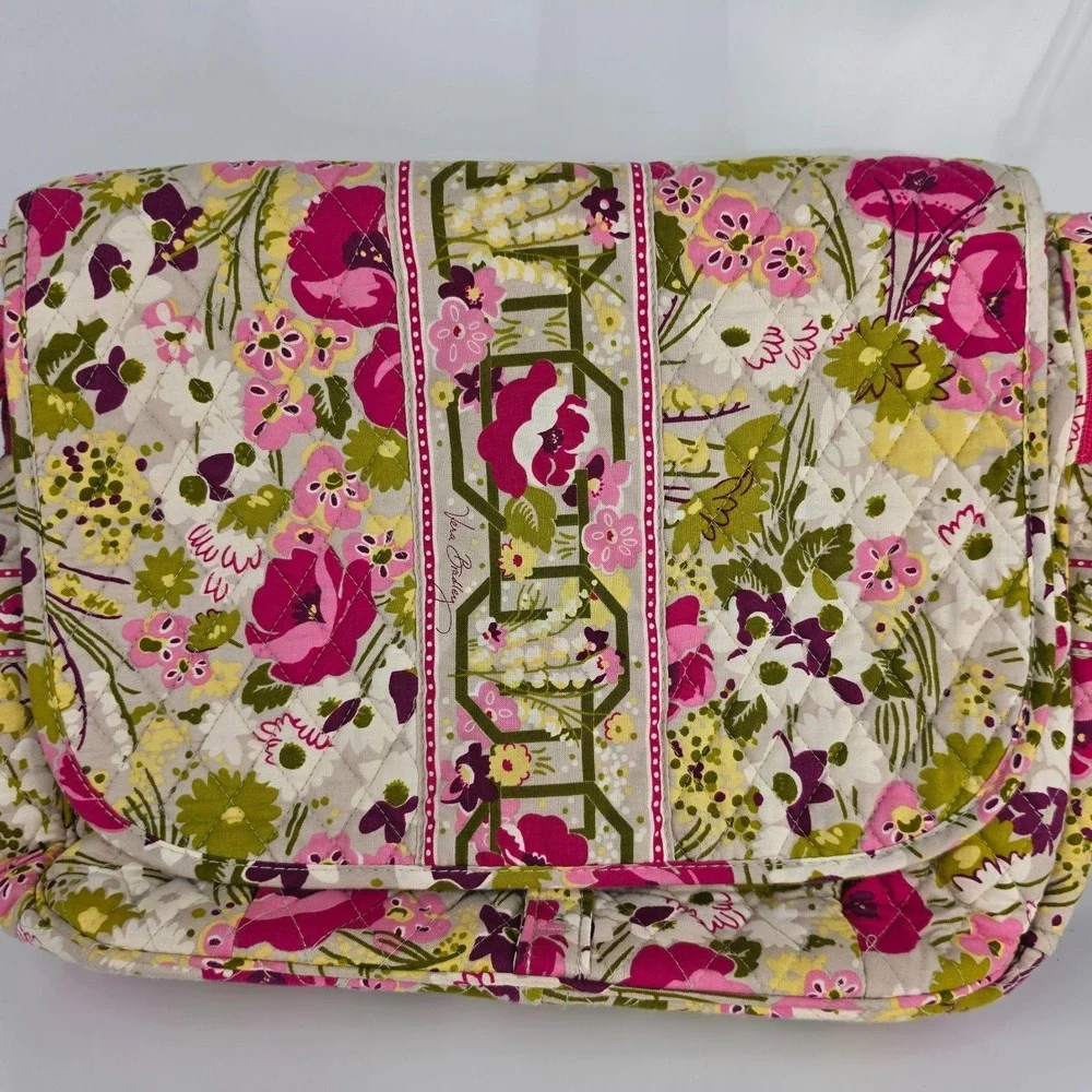 Vera Bradley fuchsia bubblegum